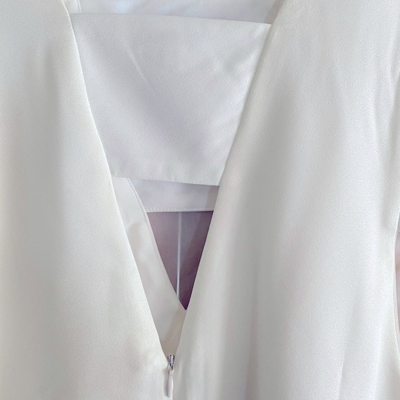 TOBI Dress - Picture 6 of 9